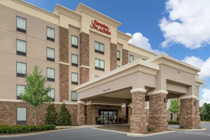 Hampton Inn Roanoke Airport